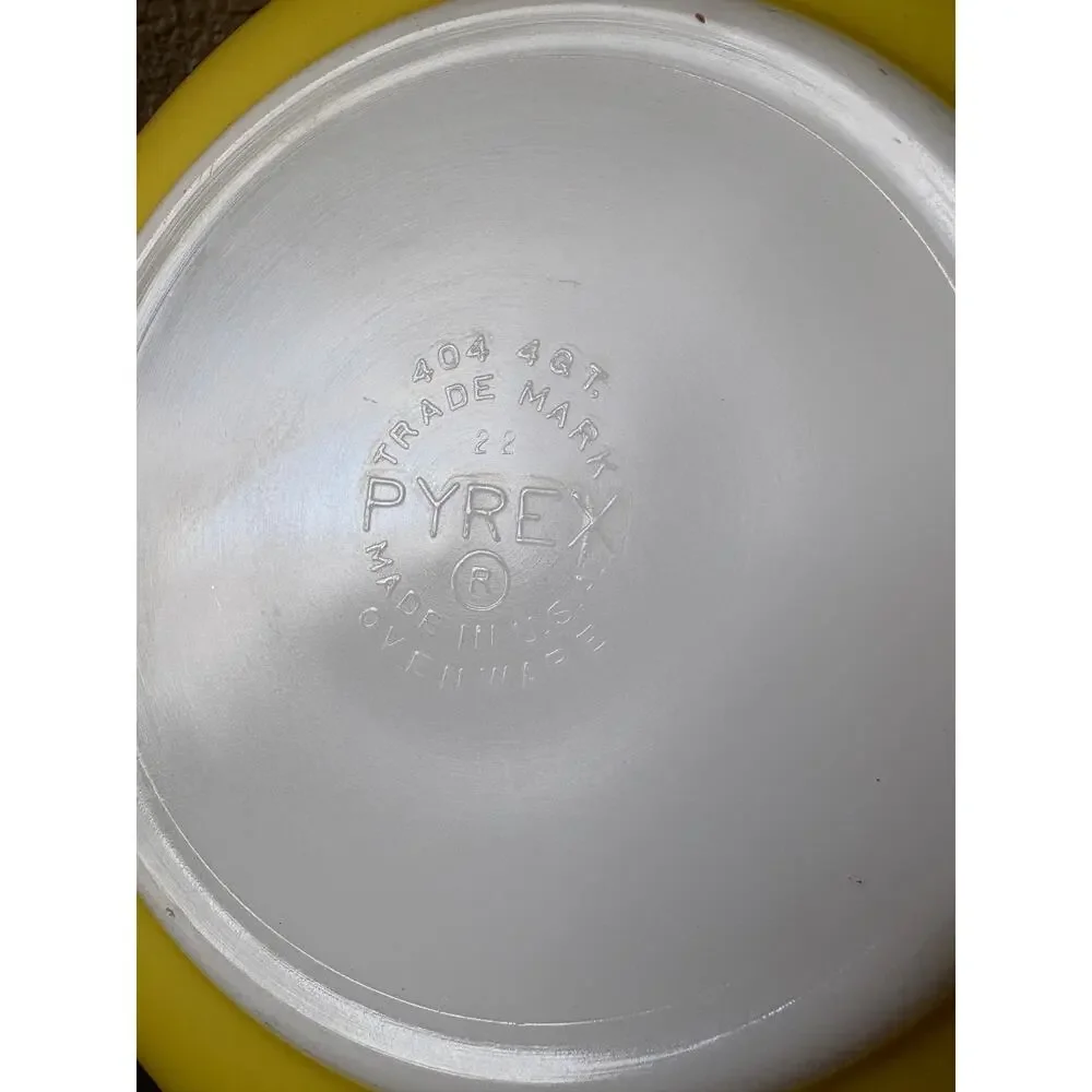 Vintage Pyrex 404 Yellow Mixing Bowl 4 Qt Primary Colors USA Ovenware